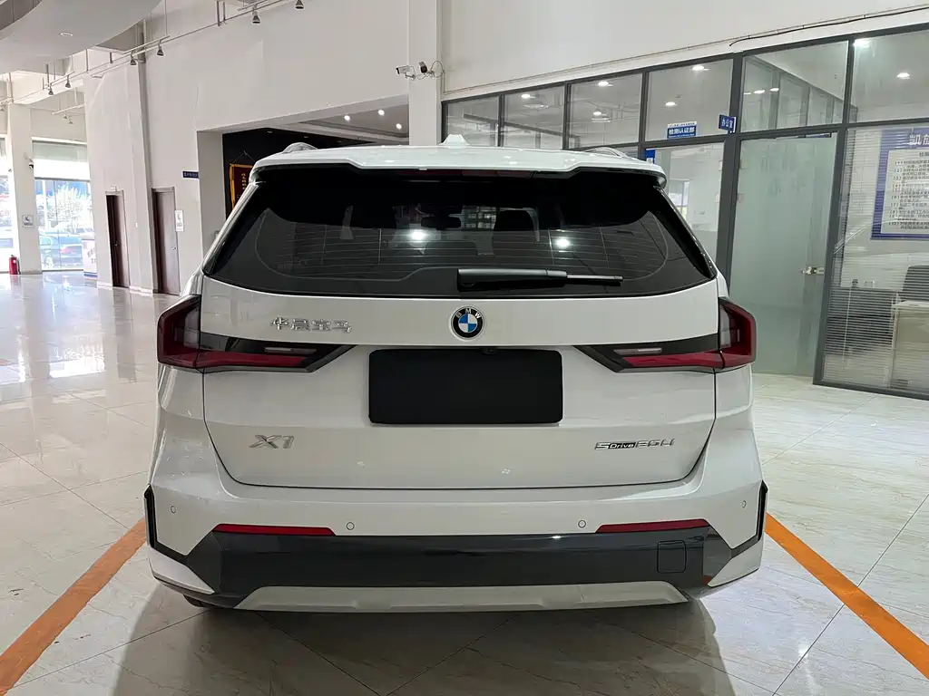 BMW X1 2023 sDrive20Li X
