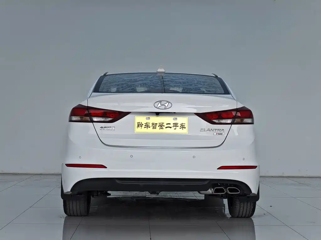 Hyundai Elantra — миниатюра 5