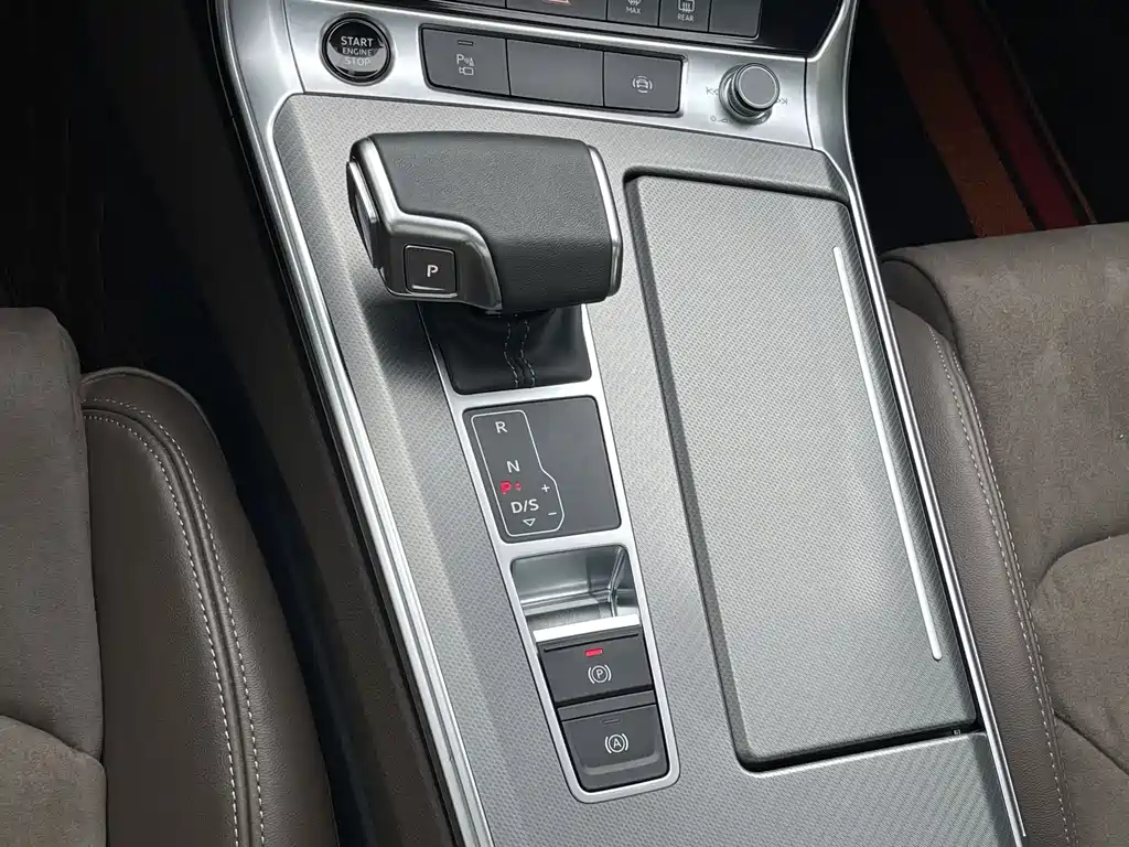 Audi A7L — миниатюра 11