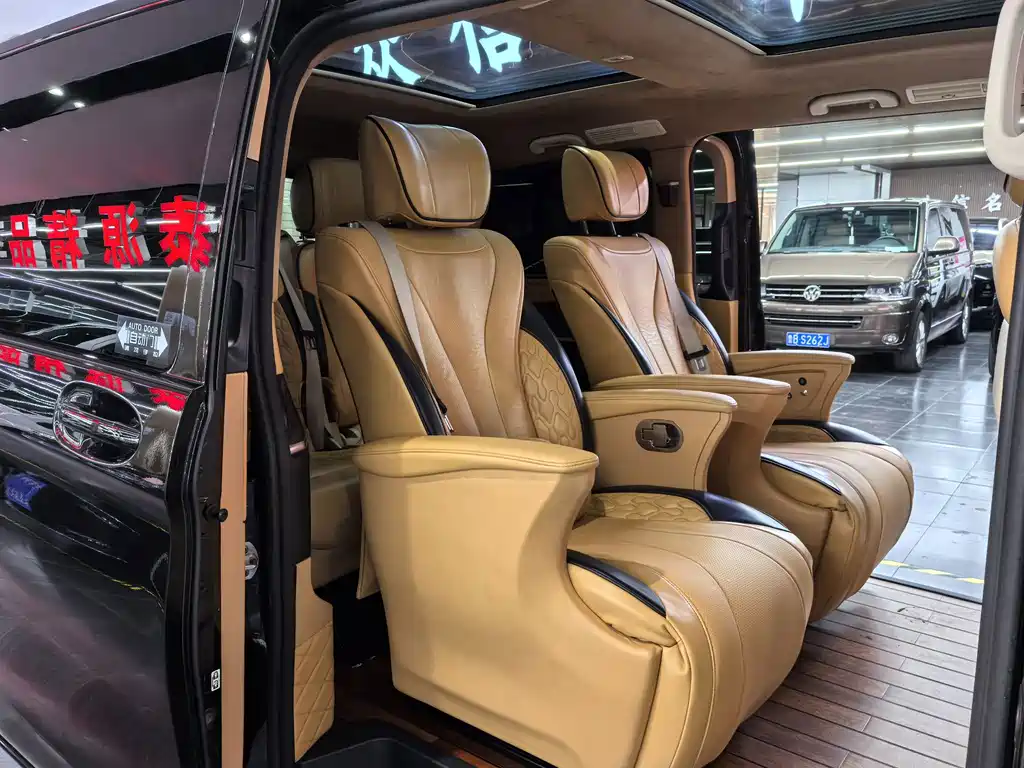Mercedes-Benz V-Class — миниатюра 9