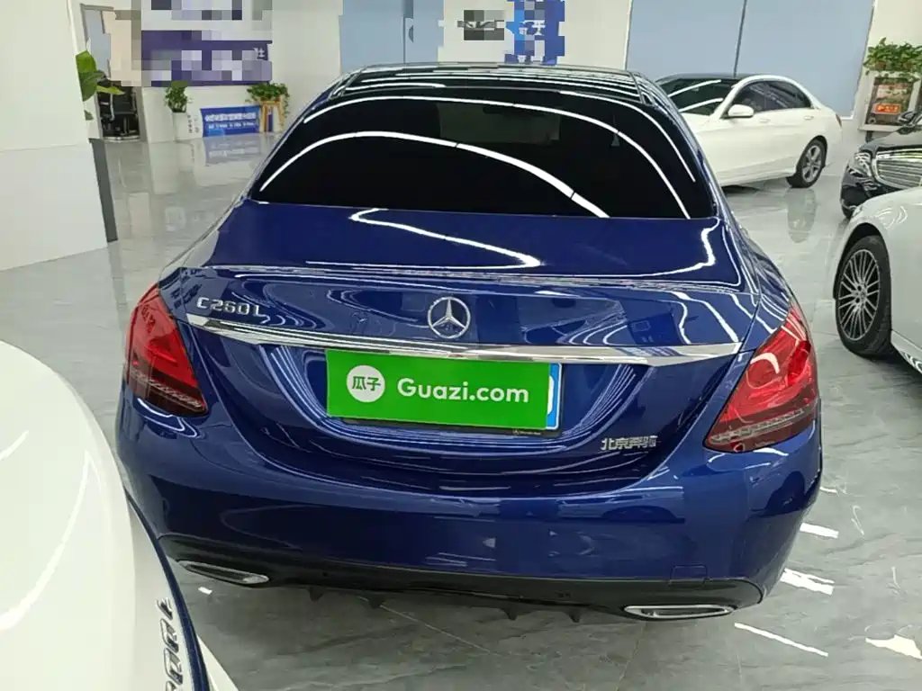 Mercedes-Benz C-Class — миниатюра 6