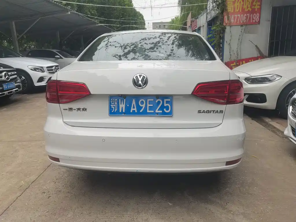 Volkswagen Sagitar — миниатюра 8