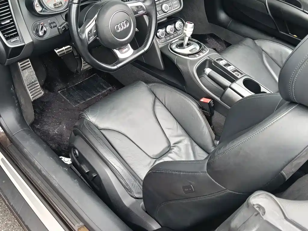 Audi R8 — миниатюра 8