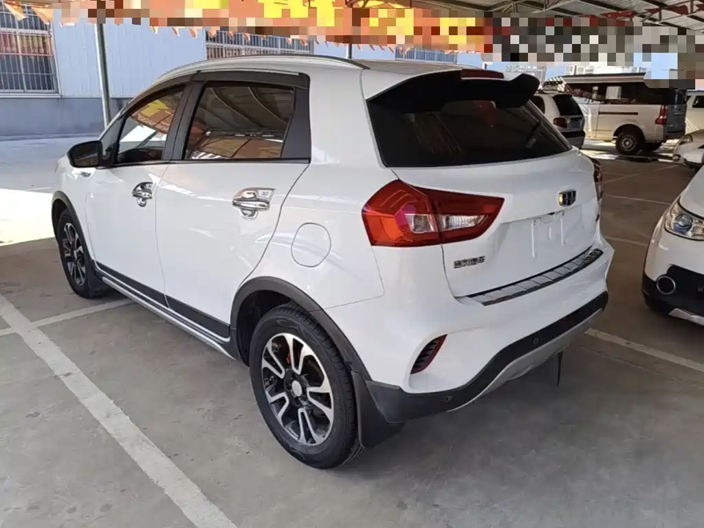 Geely Vision X3 — миниатюра 5