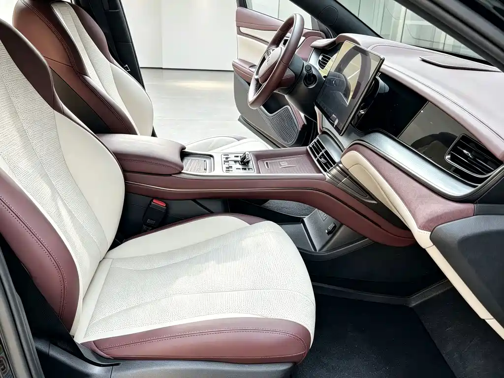 BYD Seal 07 DM-i — миниатюра 11