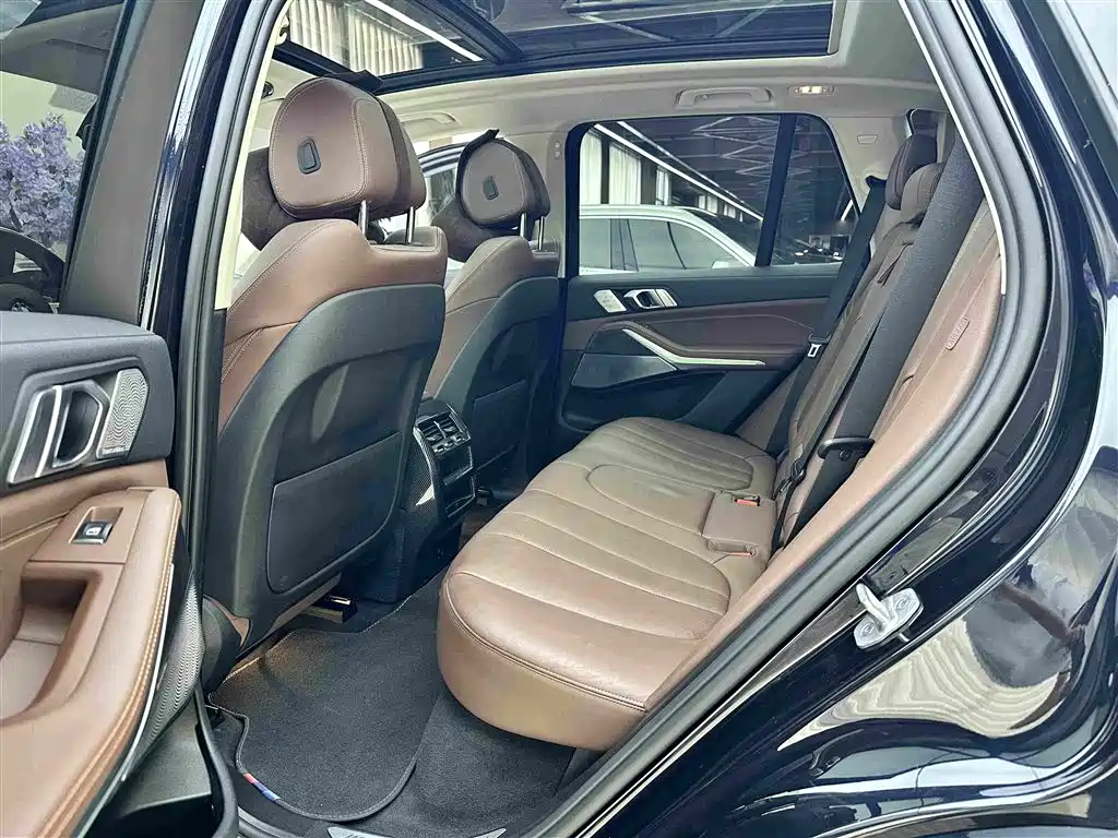 BMW X5 (Import) — миниатюра 10