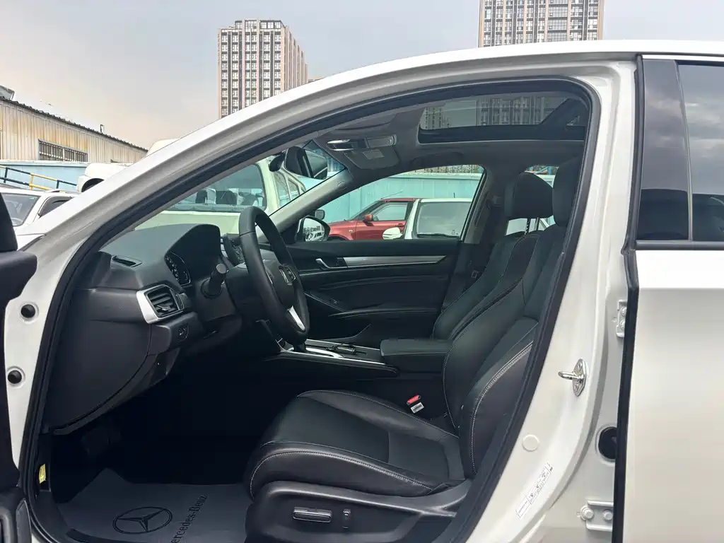 Honda Inspire 2019 260TURBO V