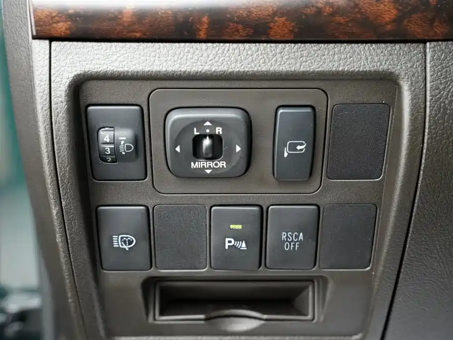 Toyota Land Cruiser 2010 4.7L AT VX