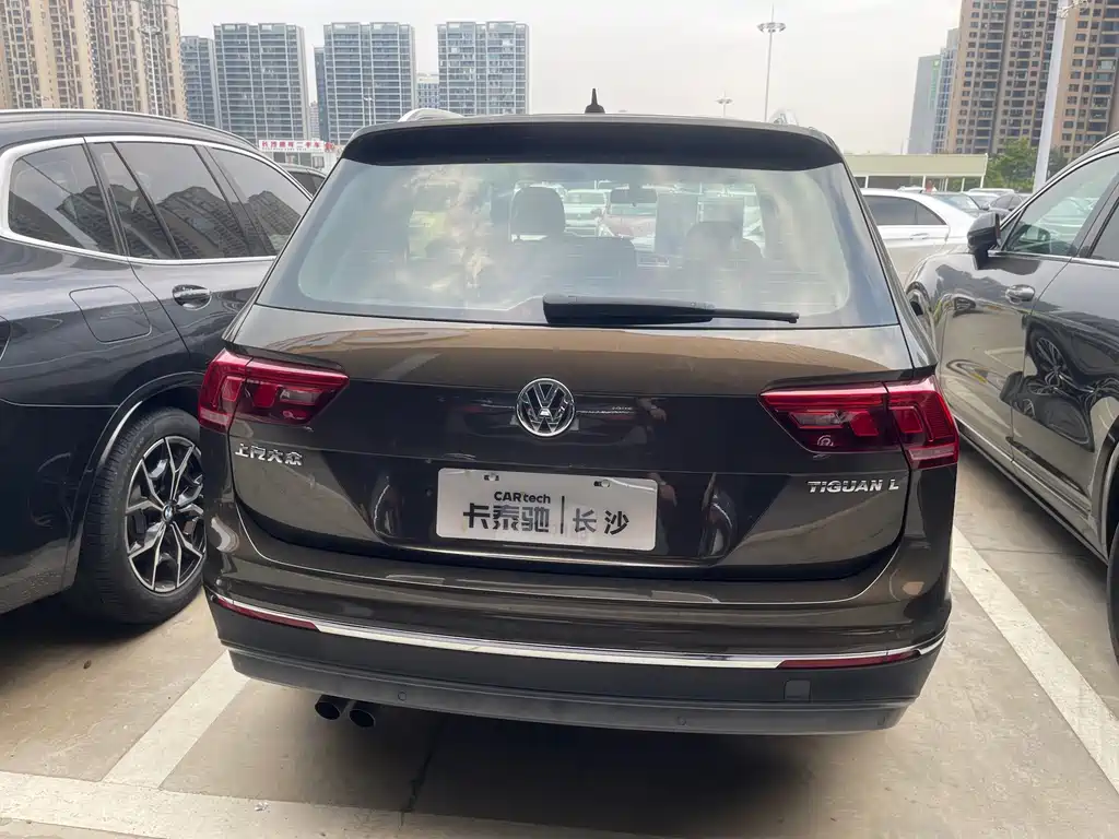 Volkswagen Tiguan L — миниатюра 6