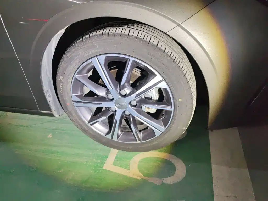 Geely Emgrand — миниатюра 8