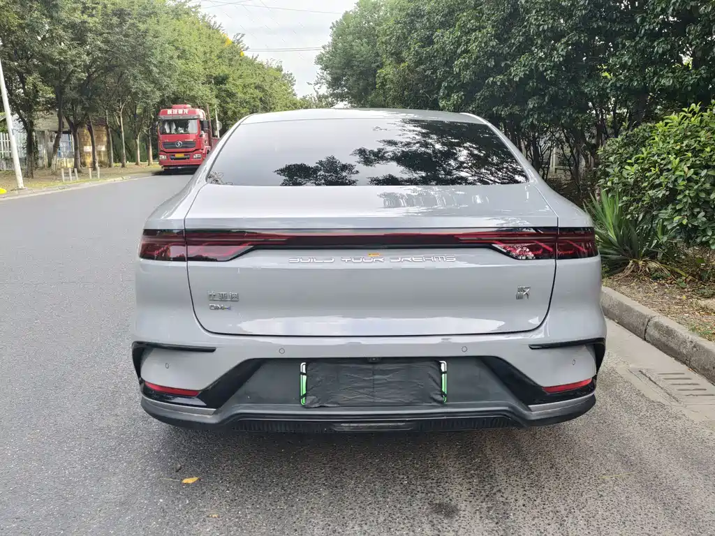 BYD Han — миниатюра 6