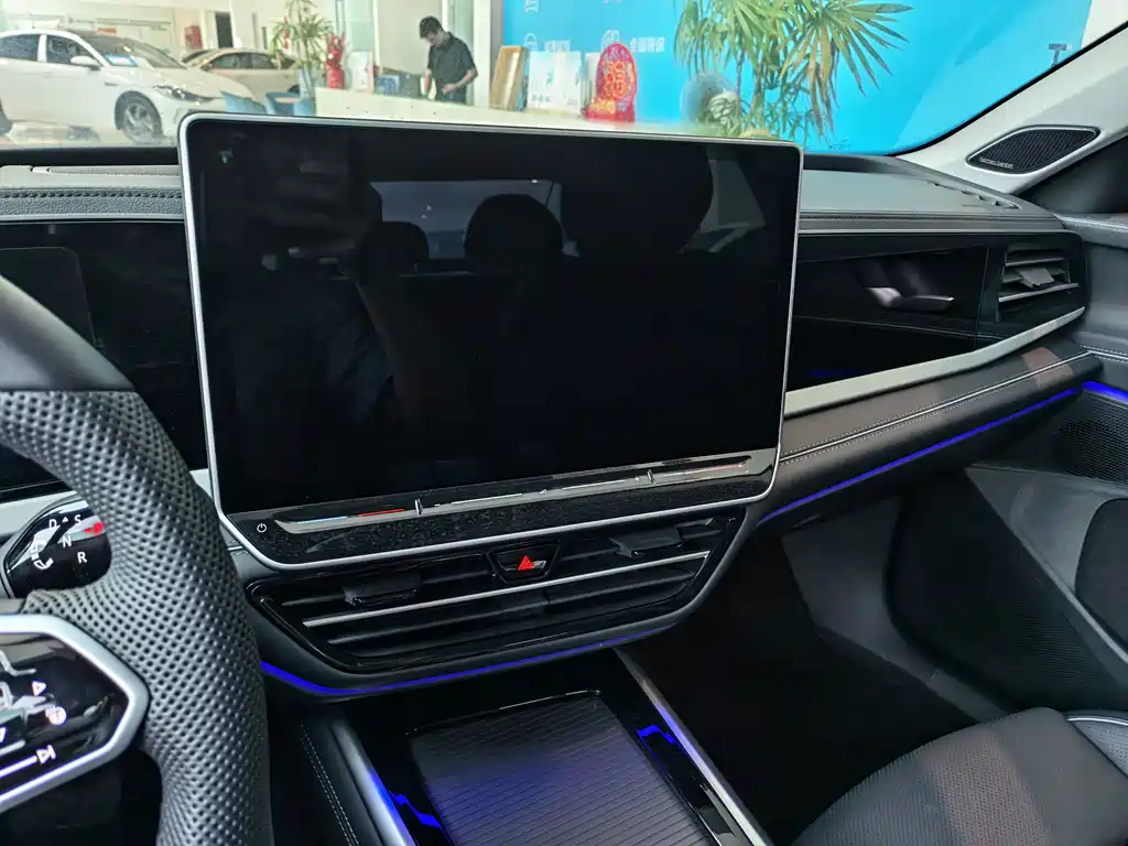 Volkswagen Passat 2025 Pro 380TSI