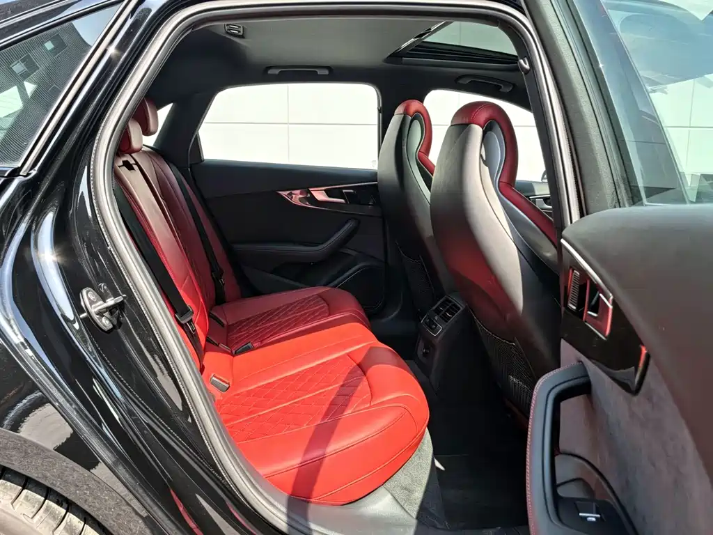 Audi S4 — миниатюра 13