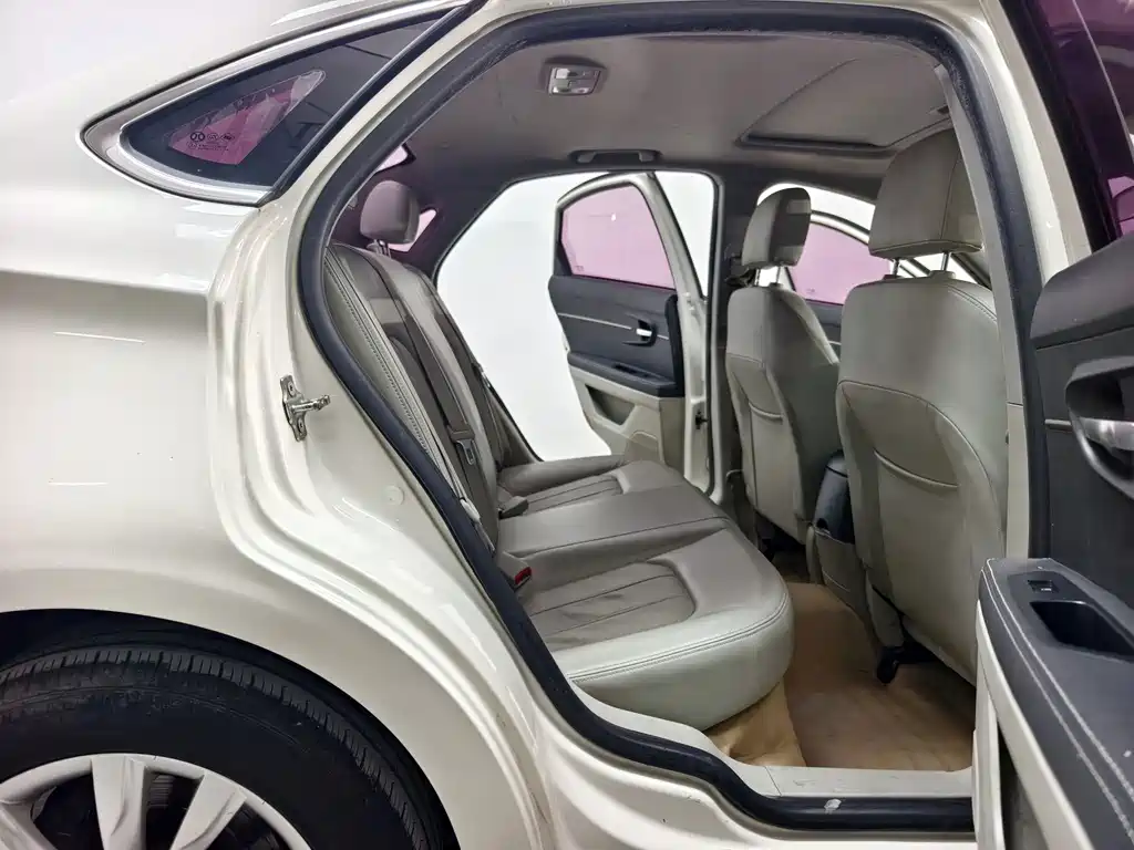 BAIC Senova D50 — миниатюра 16