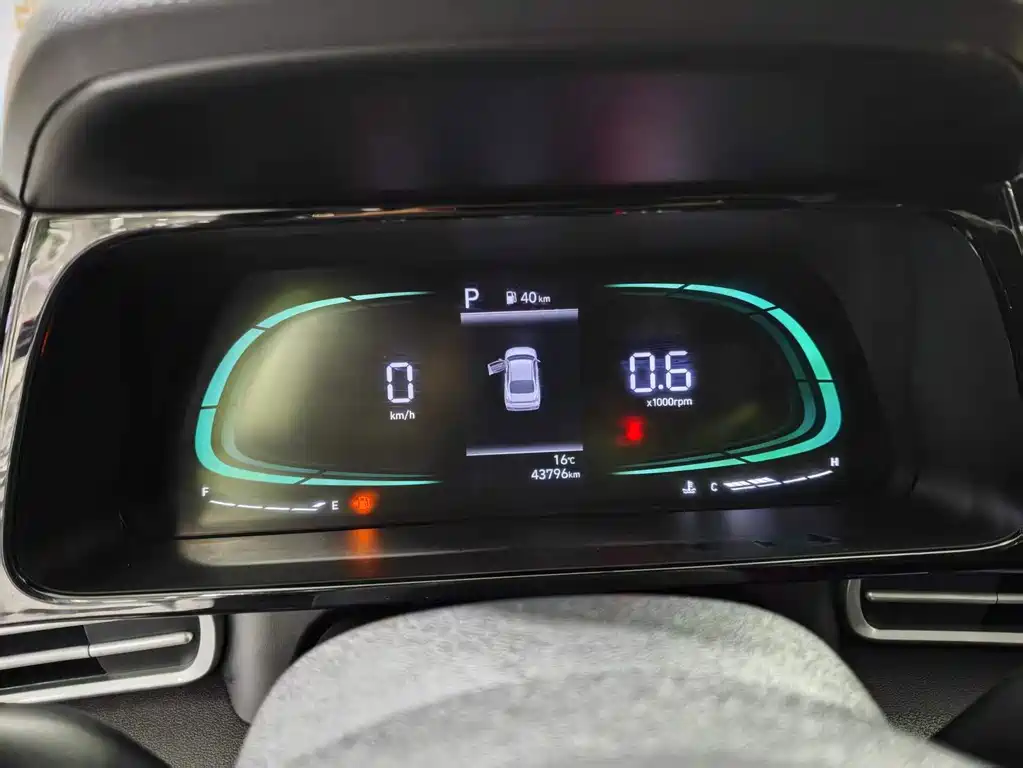 Hyundai Elantra — миниатюра 16