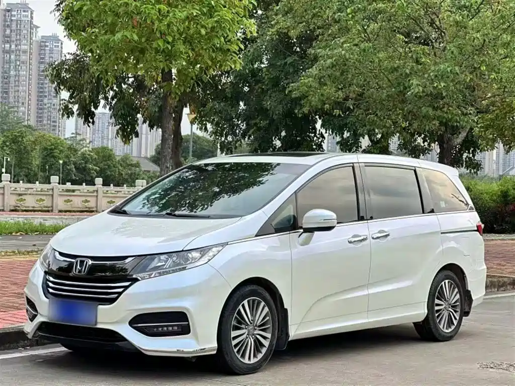 Купить Honda Odyssey