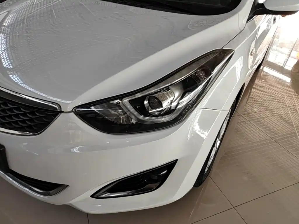 Hyundai Elantra Langdong — миниатюра 24
