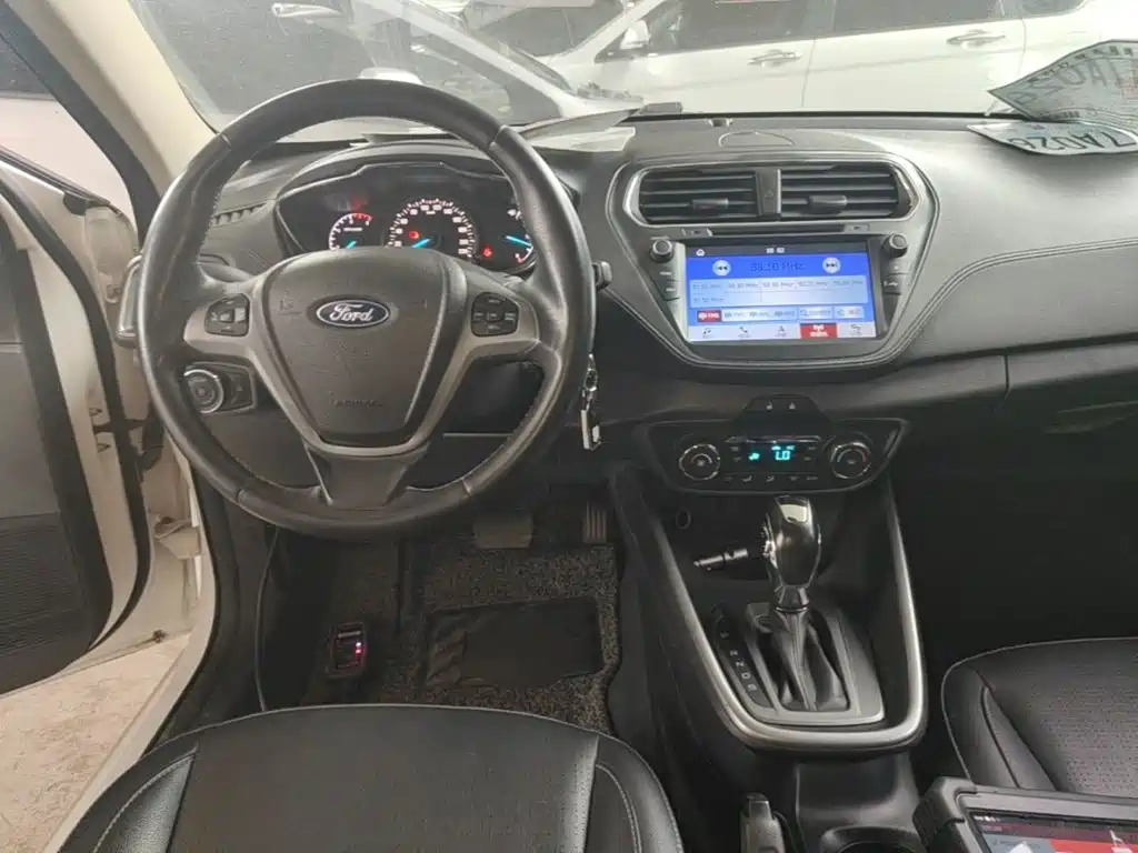 Ford Escort — миниатюра 10