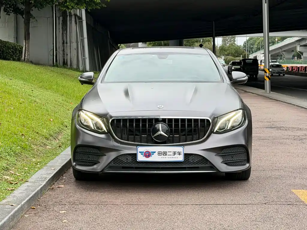 Mercedes-Benz E-Class — миниатюра 2