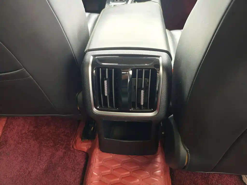 Bestune B70 2022 2.0T AT Premium