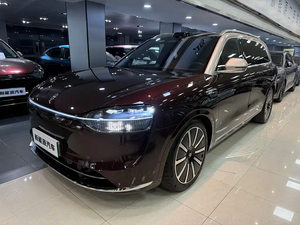 AITO ASK THE WORLD M9