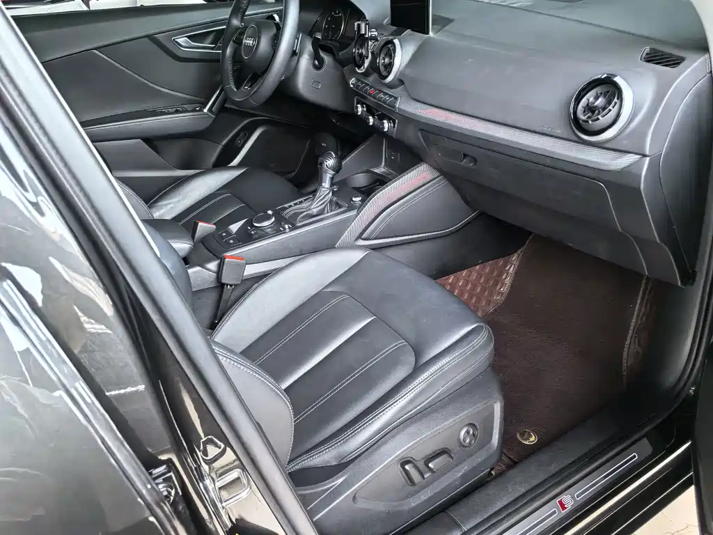 Audi Q2L — миниатюра 12