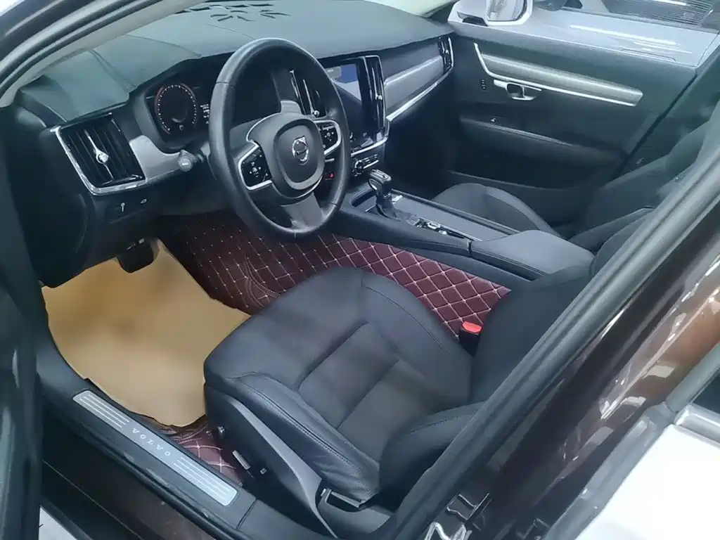 Volvo S90 — миниатюра 15
