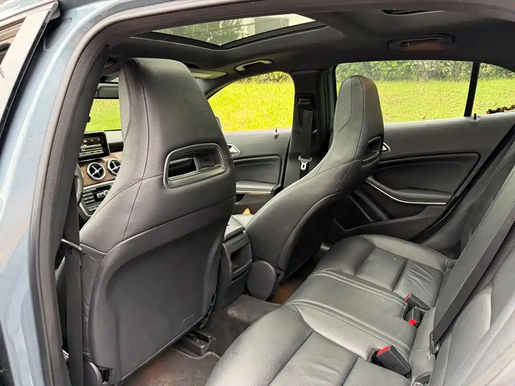 Mercedes-Benz GLA (Import) — миниатюра 11