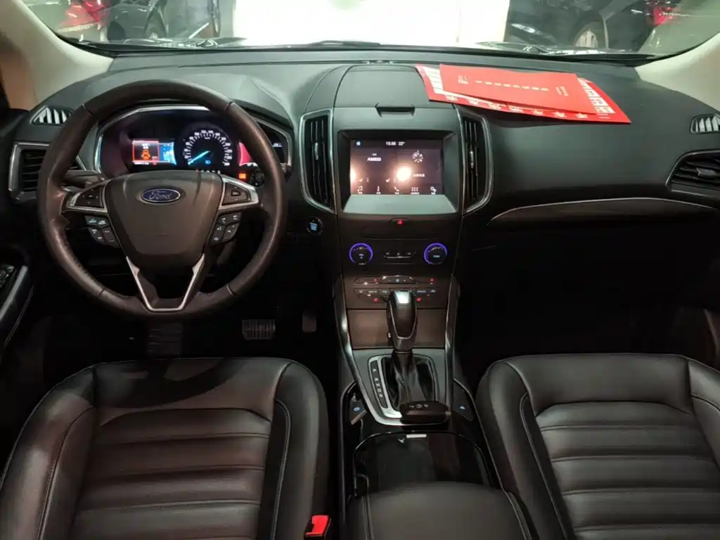 Ford Edge — миниатюра 10