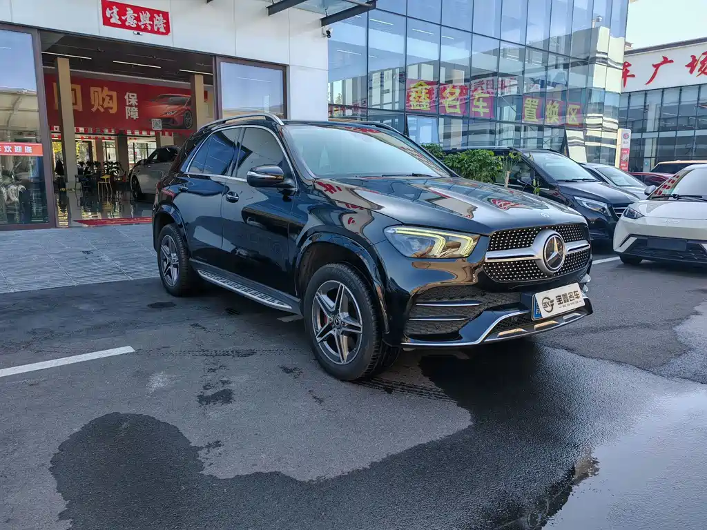 Mercedes-Benz GLE (Import) — миниатюра 3