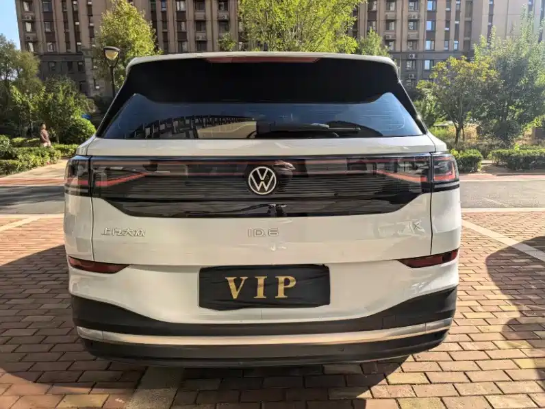 Volkswagen ID.6 X — миниатюра 5
