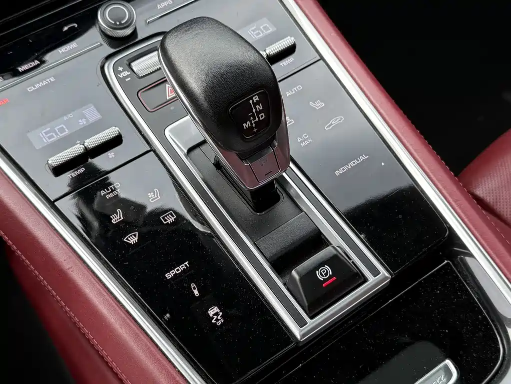 Porsche Panamera — миниатюра 14