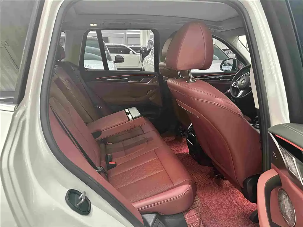 BMW X3 — миниатюра 15