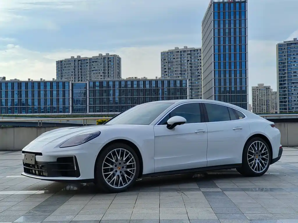 Porsche Panamera — миниатюра 3