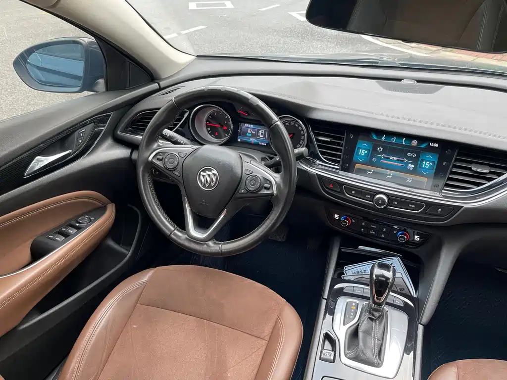 Buick Regal — миниатюра 12