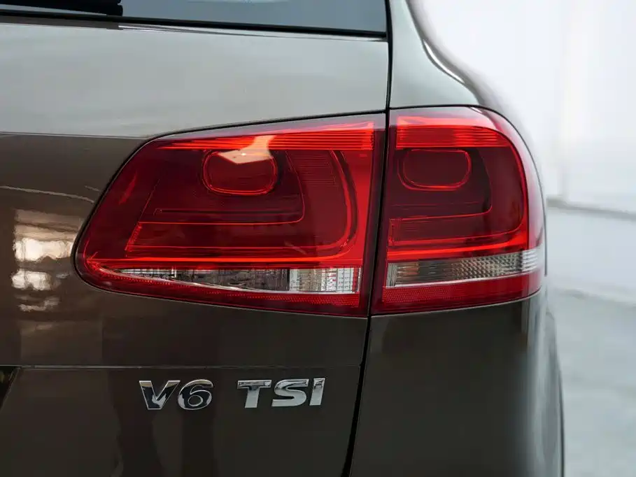Volkswagen Touareg — миниатюра 15