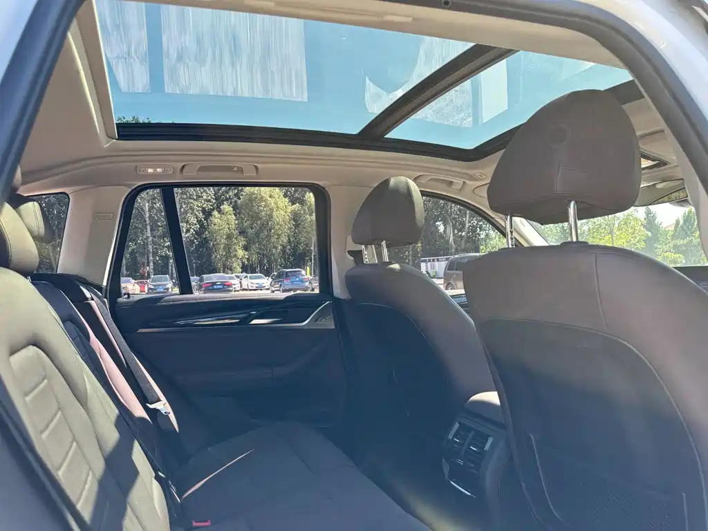 BMW X3 — миниатюра 21