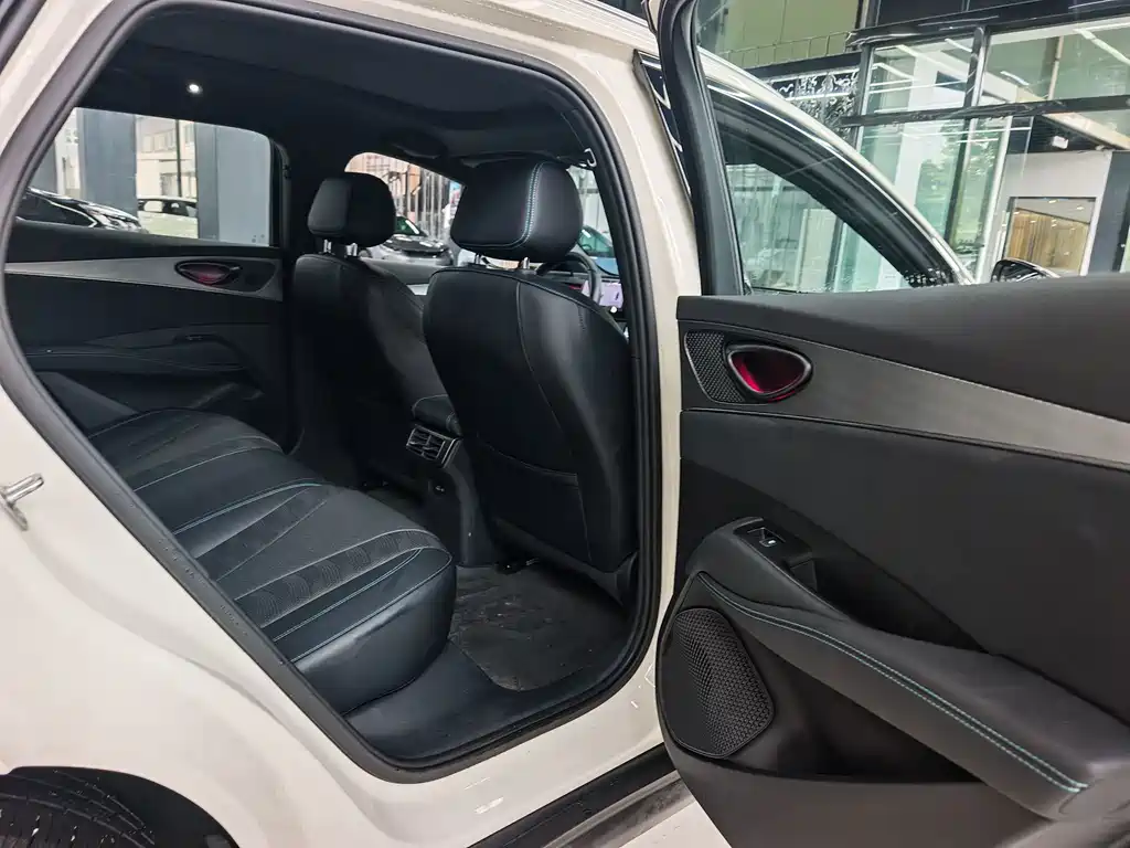 BYD Seal 06 DM-i Touring — миниатюра 13