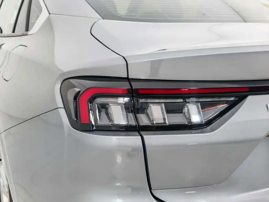 Ford Mondeo — миниатюра 13