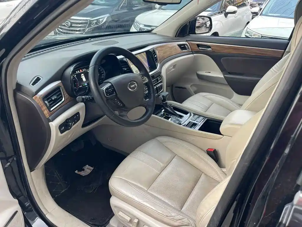 GAC Motor Trumpchi GS8 - фото 7
