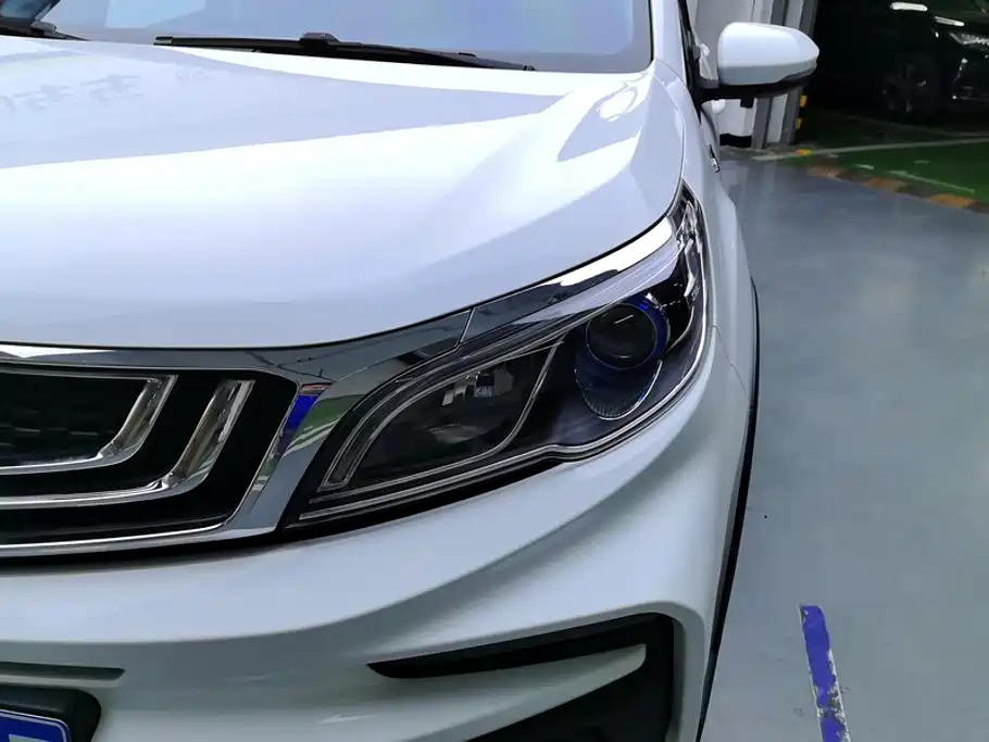 Geely Vision X3 — миниатюра 5