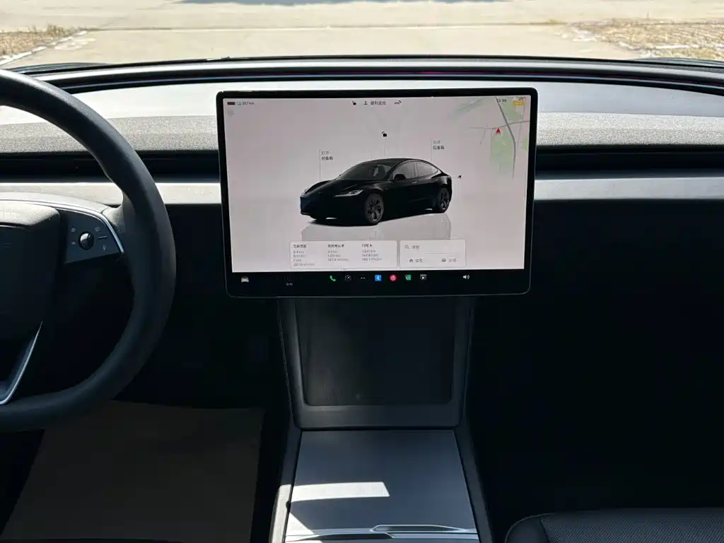 Tesla Model 3 — миниатюра 21