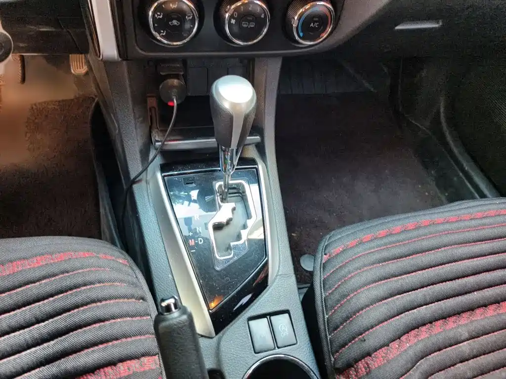 Toyota Corolla — миниатюра 7