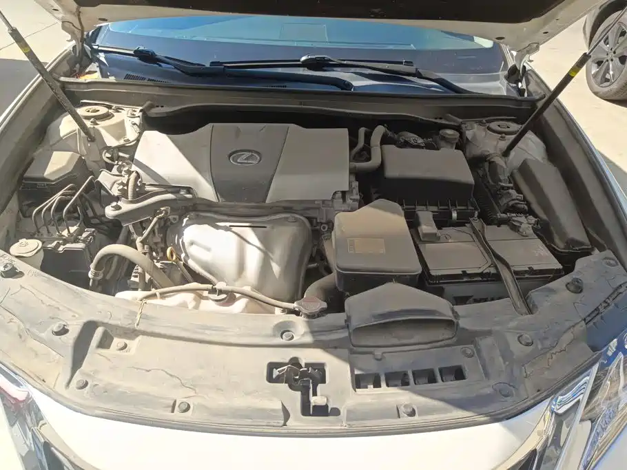 Lexus ES — миниатюра 10