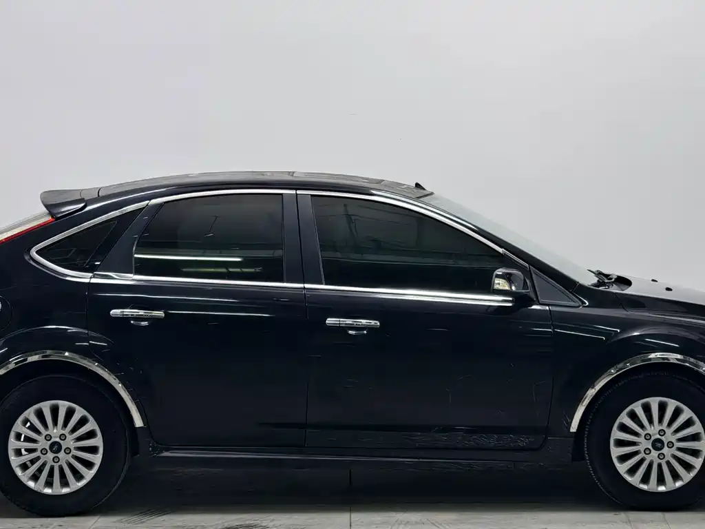 Ford Focus — миниатюра 8
