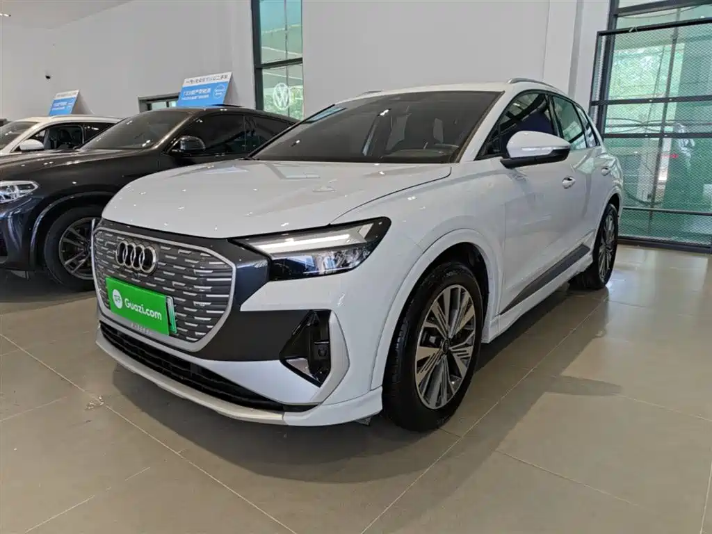 Audi Q4 e-tron 2024