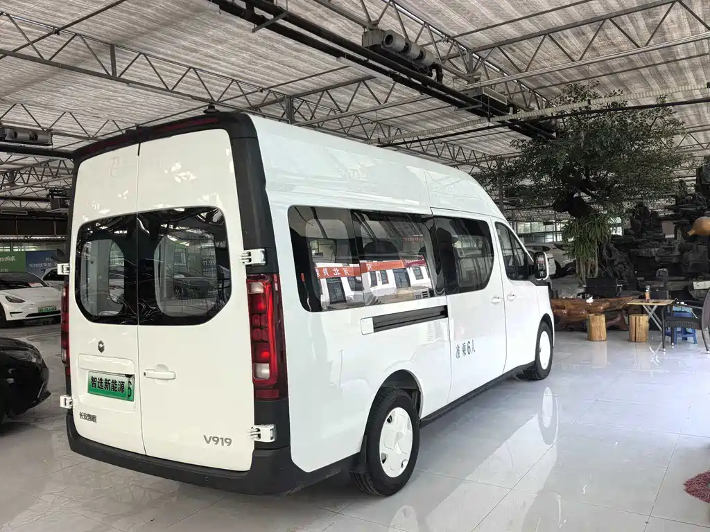Changan V919 2025 88kwh Elite 6 мест