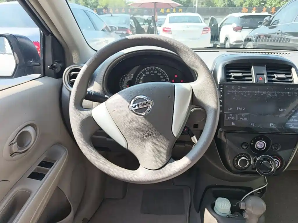 Nissan Sunny — миниатюра 11