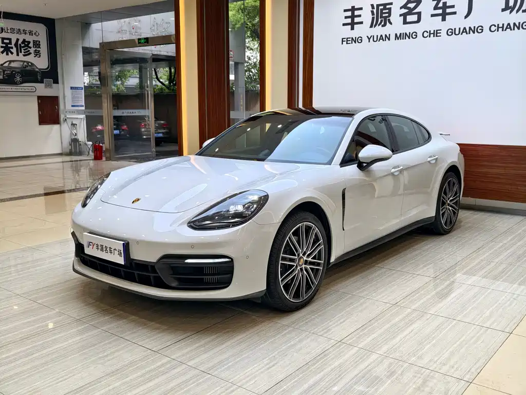 Porsche Panamera 2022