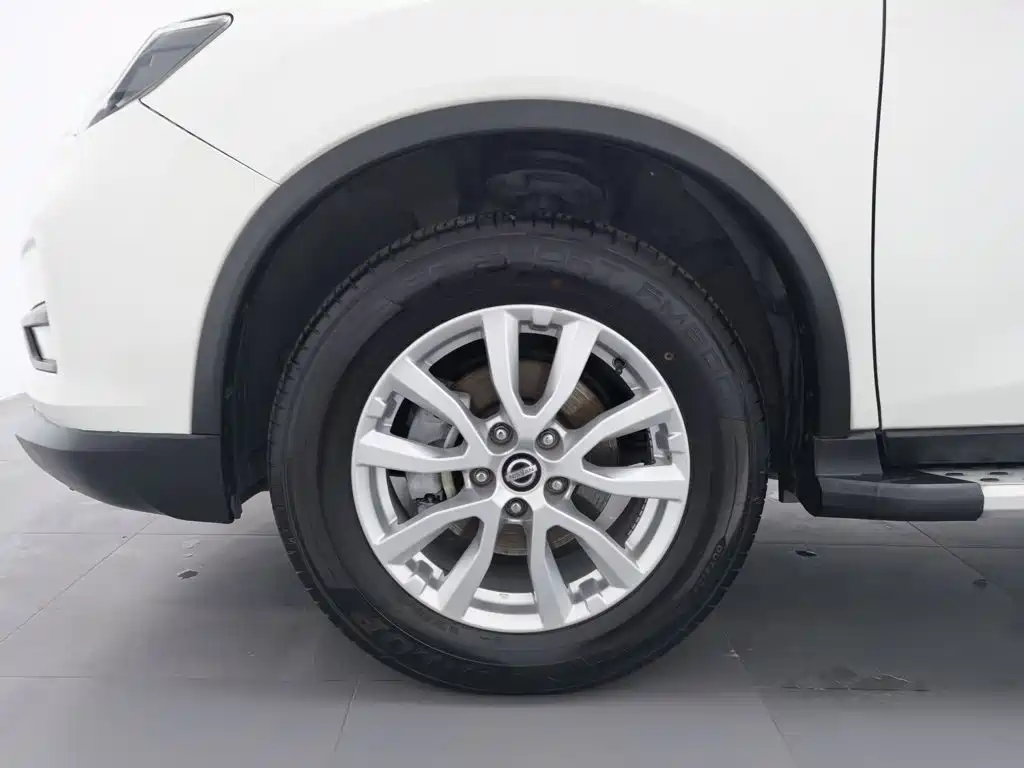 Nissan X-Trail — миниатюра 17